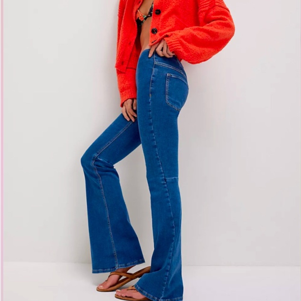 Free People Penny Pull-on Jeans Flare 27